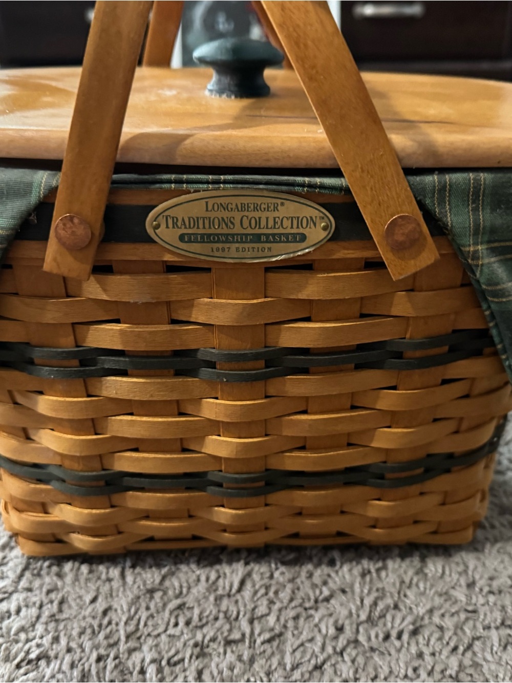 Longaberger Traditions Collection Fellowship Basket in Natural Brown
